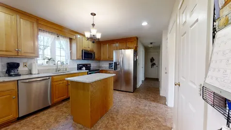 22 Gallant Drive Brentwood NH 03833