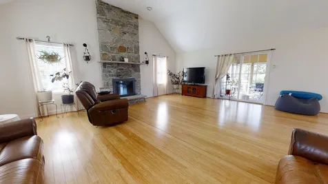 22 Gallant Drive Brentwood NH 03833
