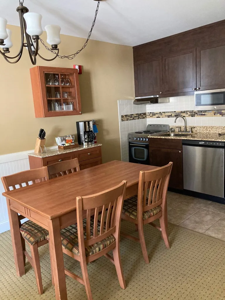 226/228 4 Grand Summit Way Dover VT 05356