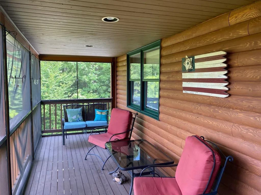 70 Stinson Road Plymouth NH 03264