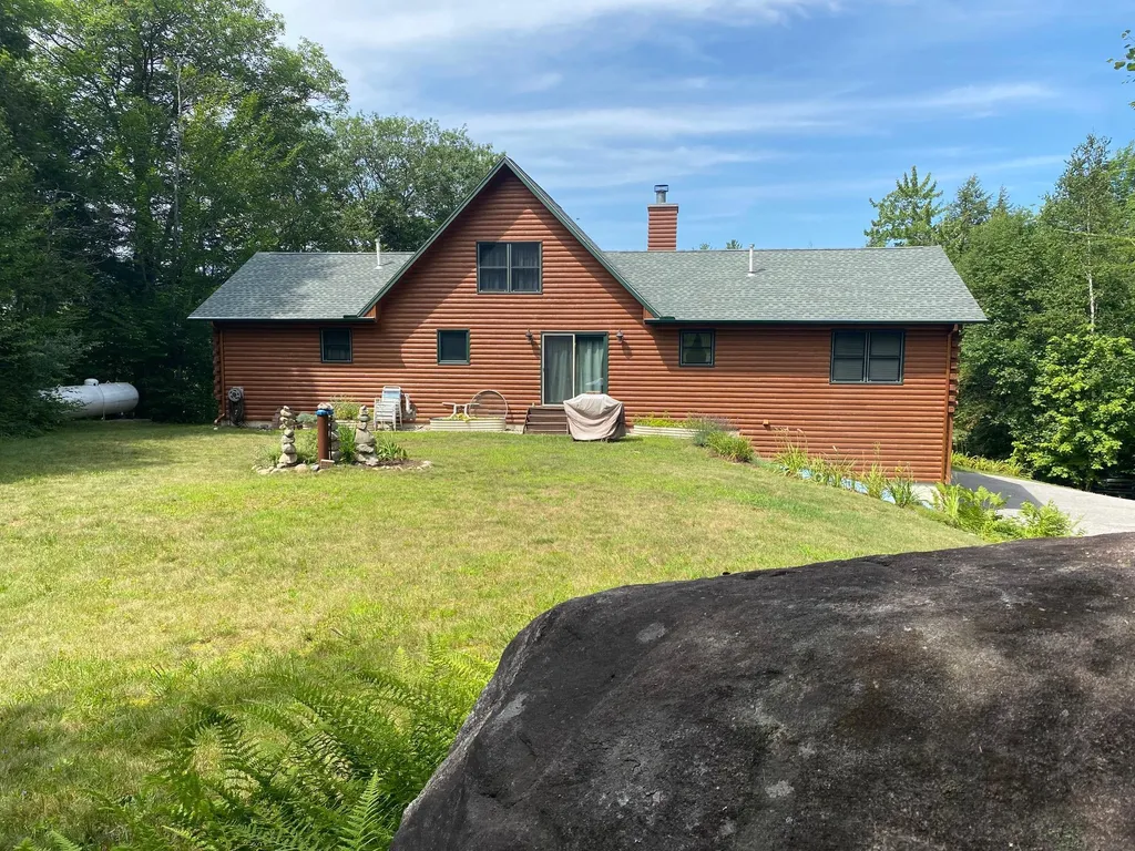 70 Stinson Road Plymouth NH 03264