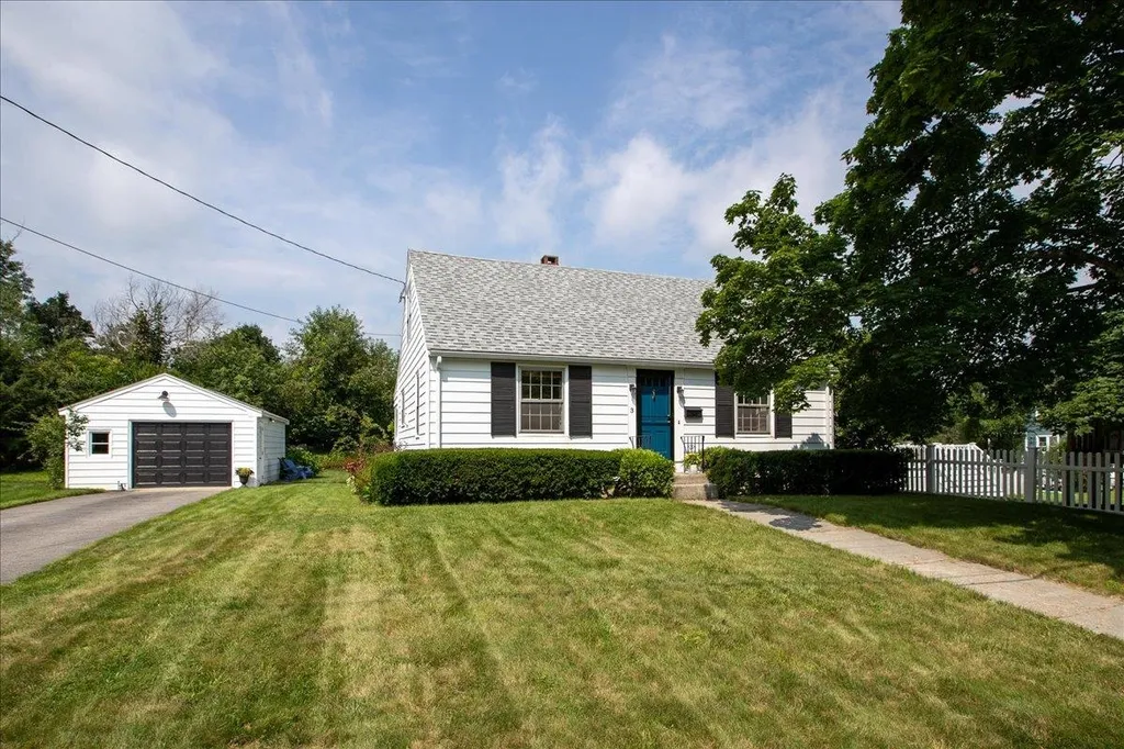 3 Comings Court Exeter NH 03833