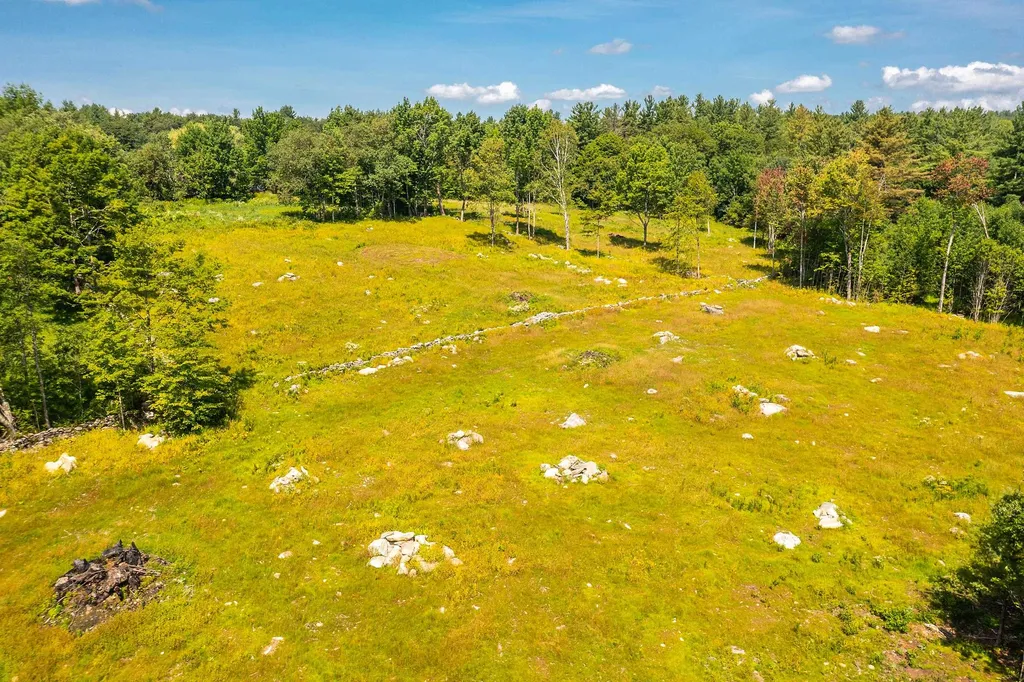 30 Hobart Road Londonderry VT 05148