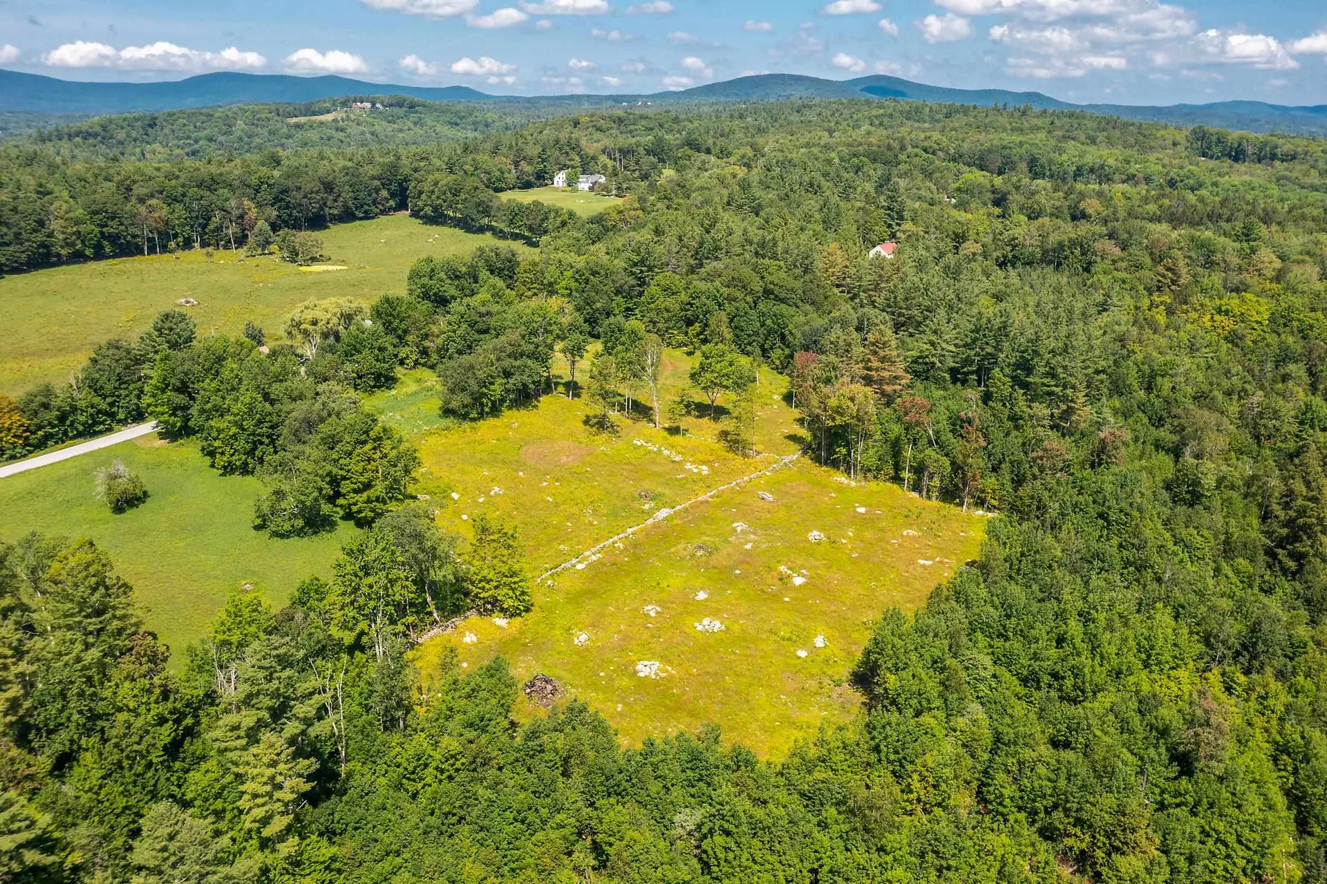 30 Hobart Road Londonderry VT 05148