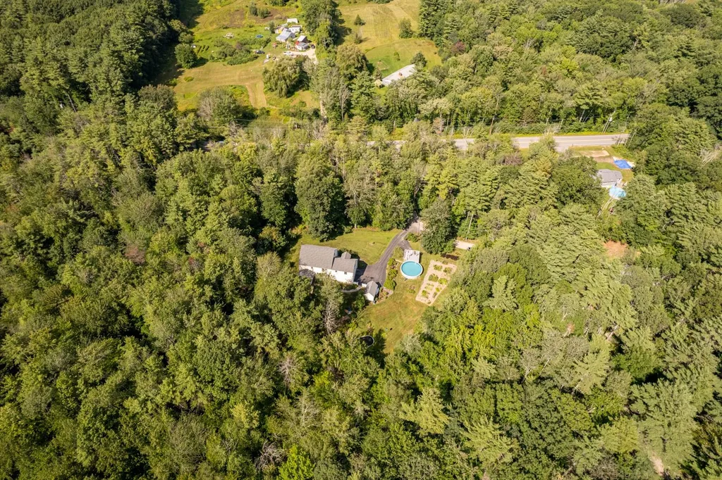 5 Nancy Lane Dover NH 03820