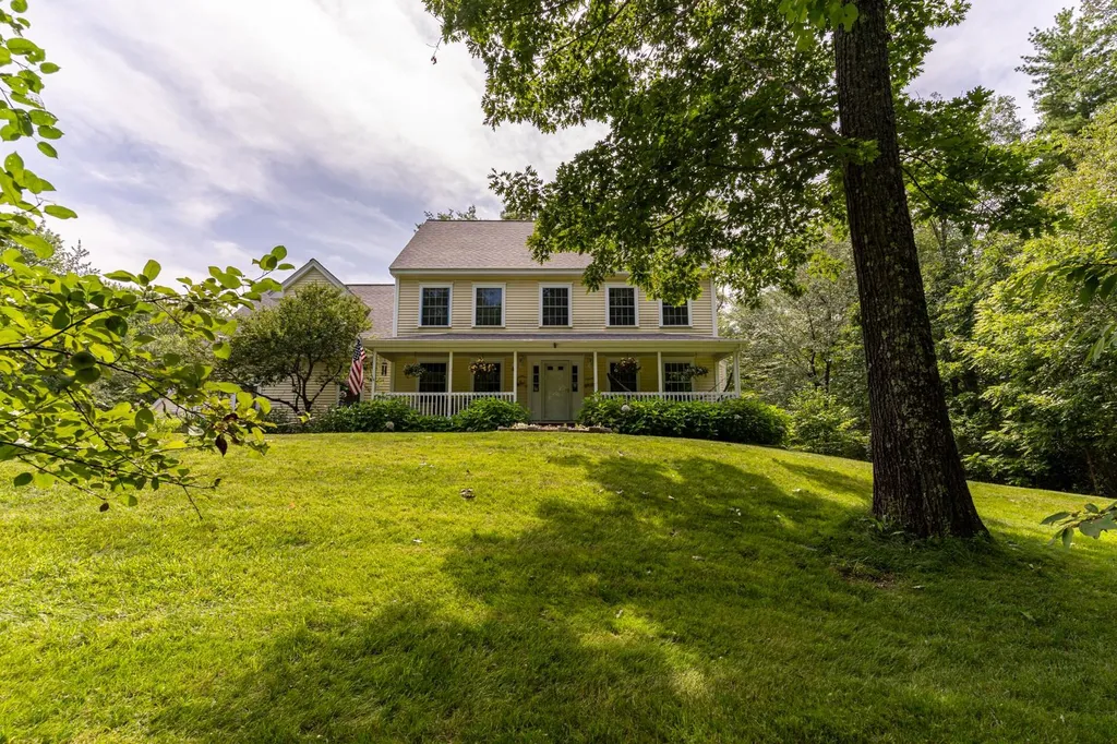 5 Nancy Lane Dover NH 03820