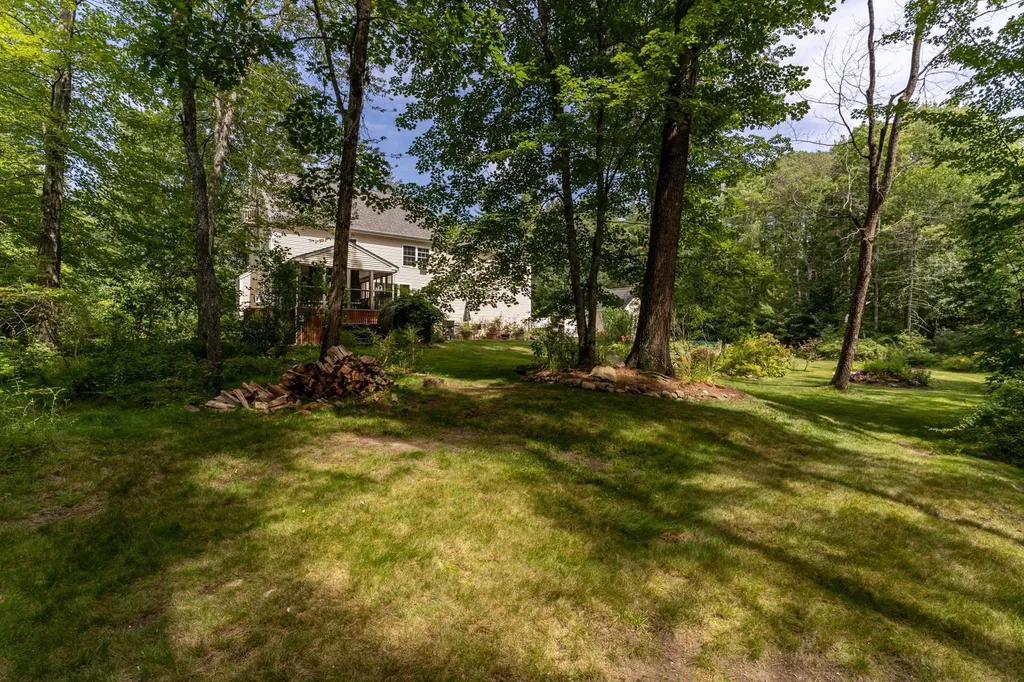 5 Nancy Lane Dover NH 03820