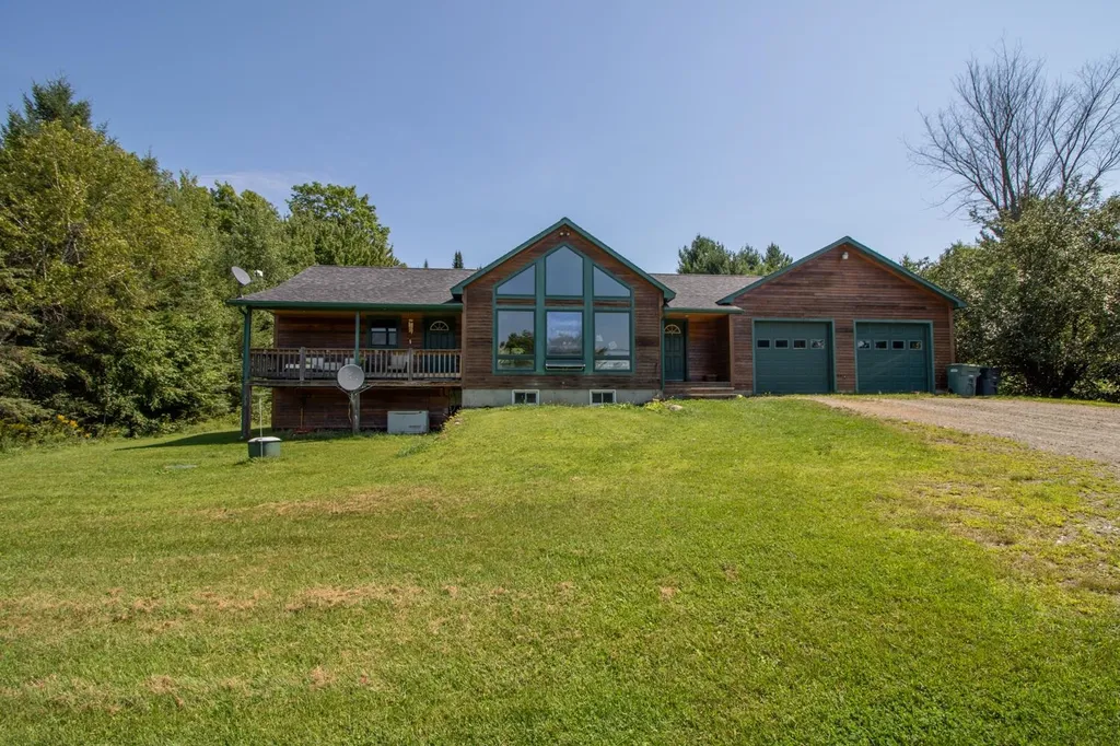 5139 Creek Road Albany VT 05855-8821