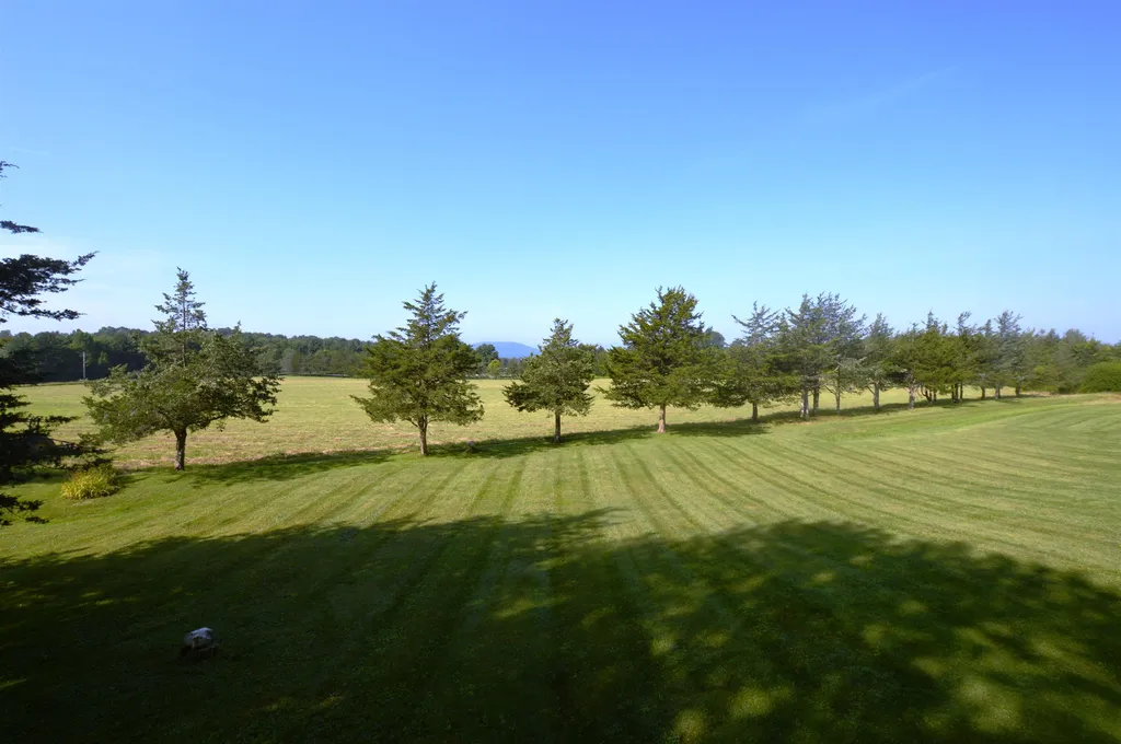 122 Island Farm Road Charlotte VT 05445