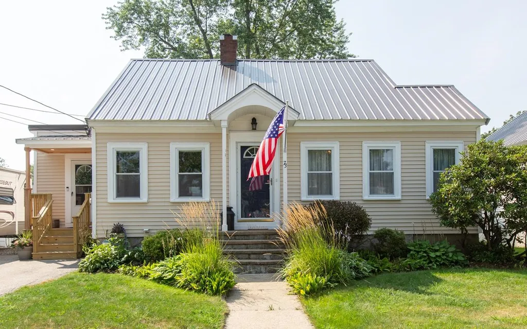 73 Candia Road Manchester NH 03109