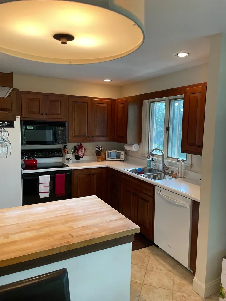 807 Murphy Road Hartford VT 05059