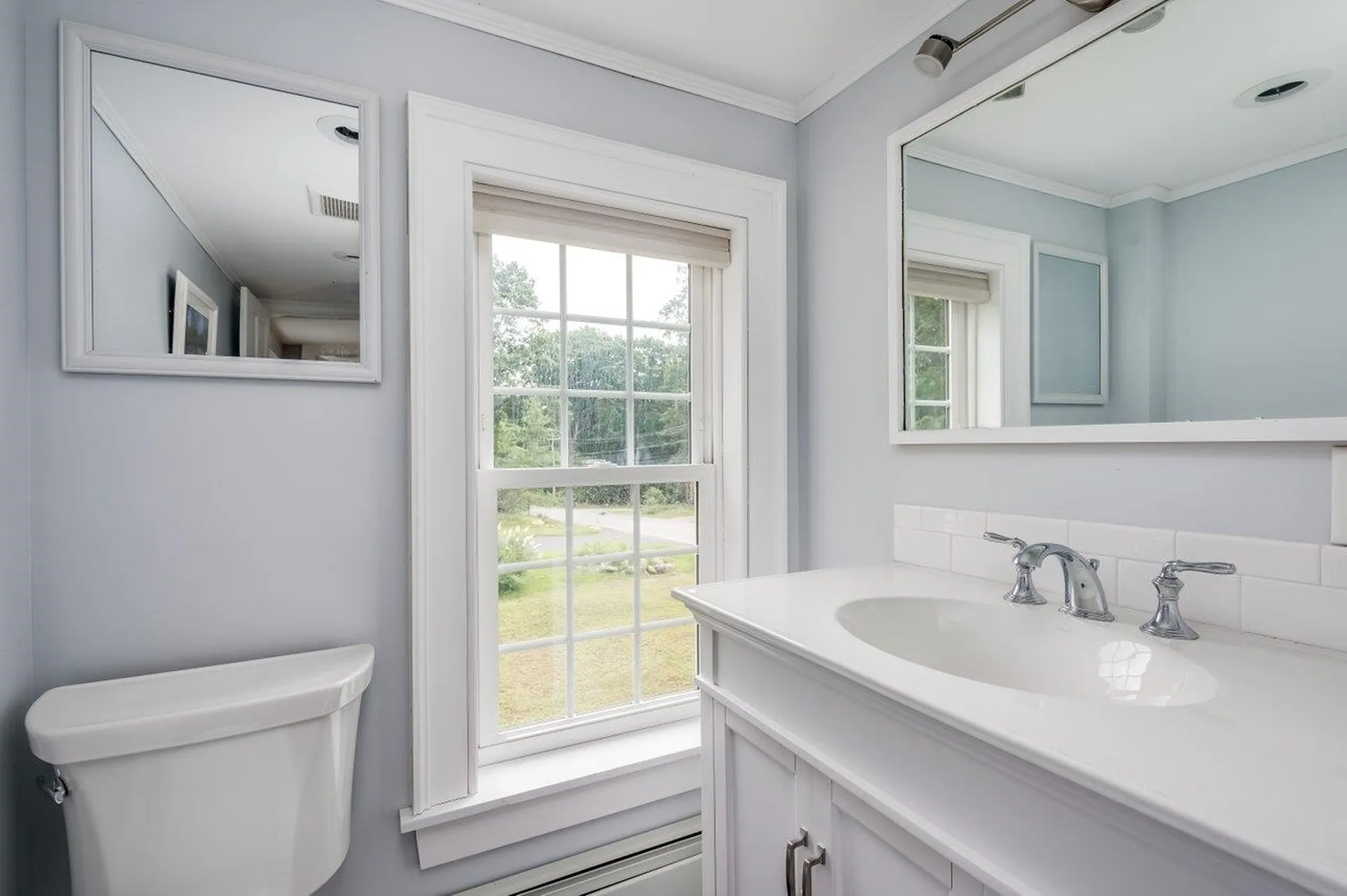 67 Winnicutt Road Stratham NH 03885