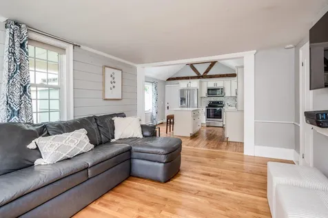 67 Winnicutt Road Stratham NH 03885