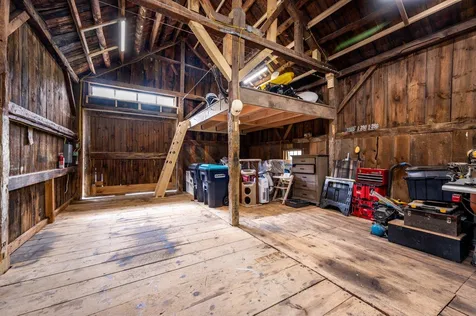 67 Winnicutt Road Stratham NH 03885