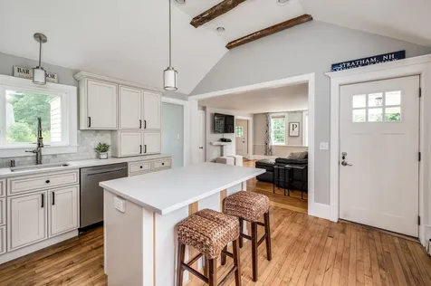 67 Winnicutt Road Stratham NH 03885