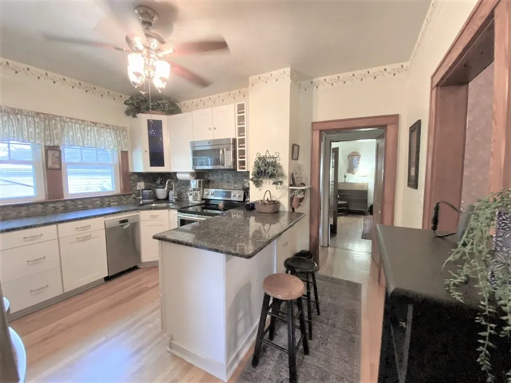 285 Pleasant Street Claremont NH 03743