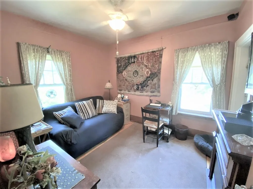 285 Pleasant Street Claremont NH 03743