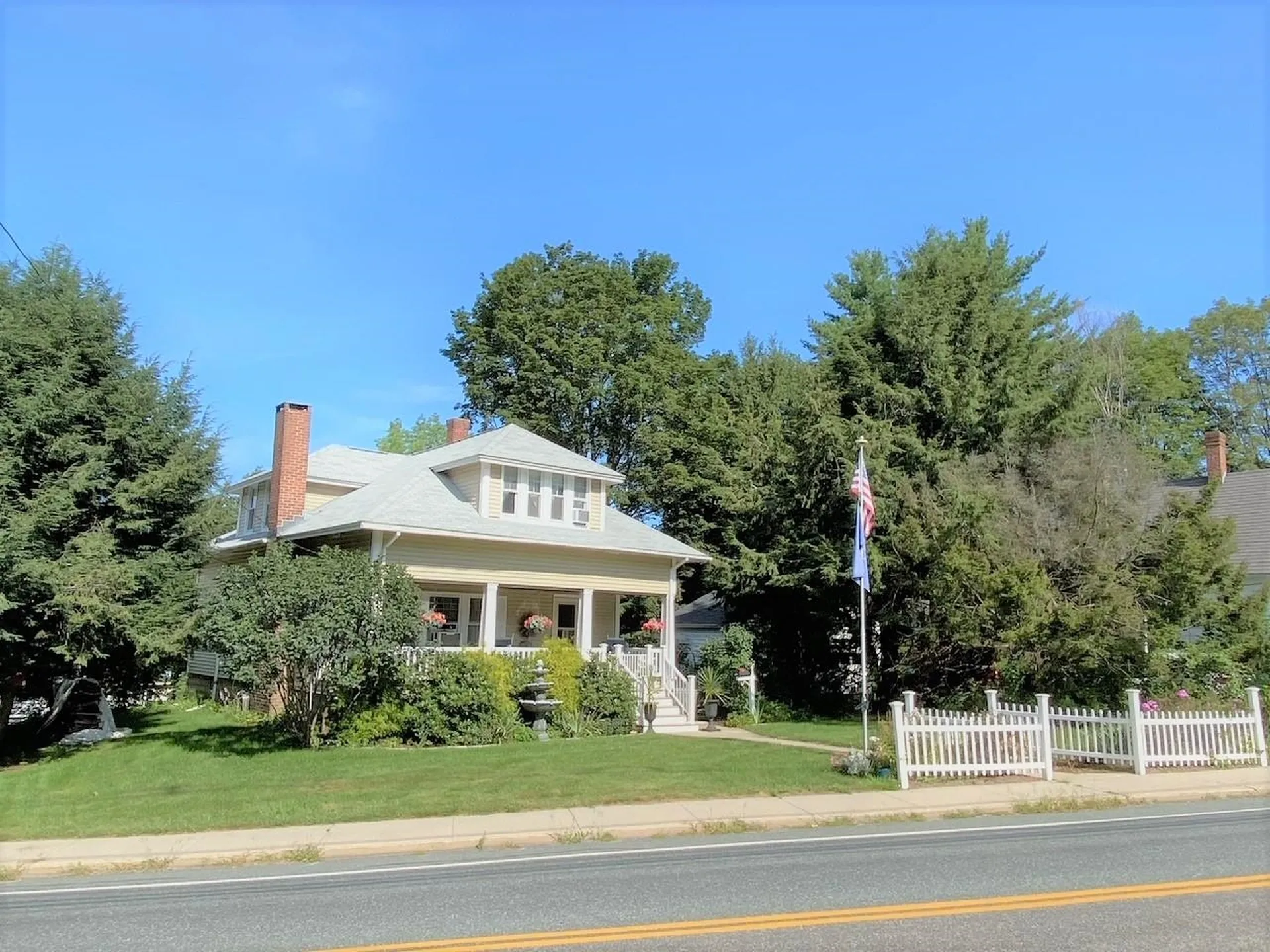 285 Pleasant Street Claremont NH 03743
