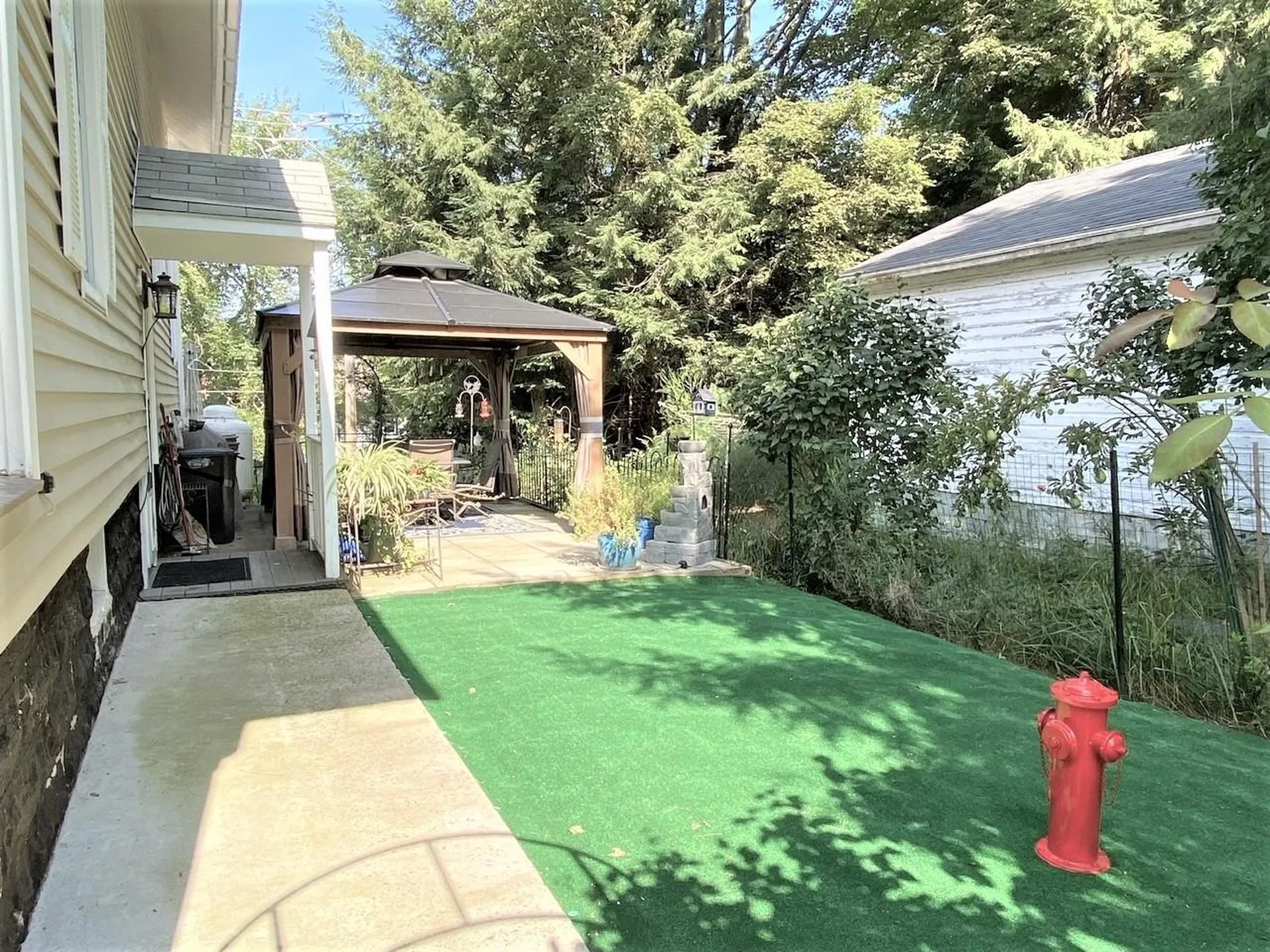285 Pleasant Street Claremont NH 03743