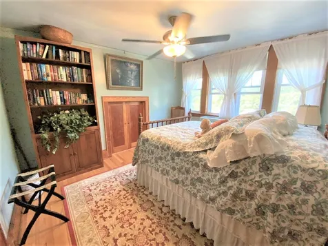 285 Pleasant Street Claremont NH 03743