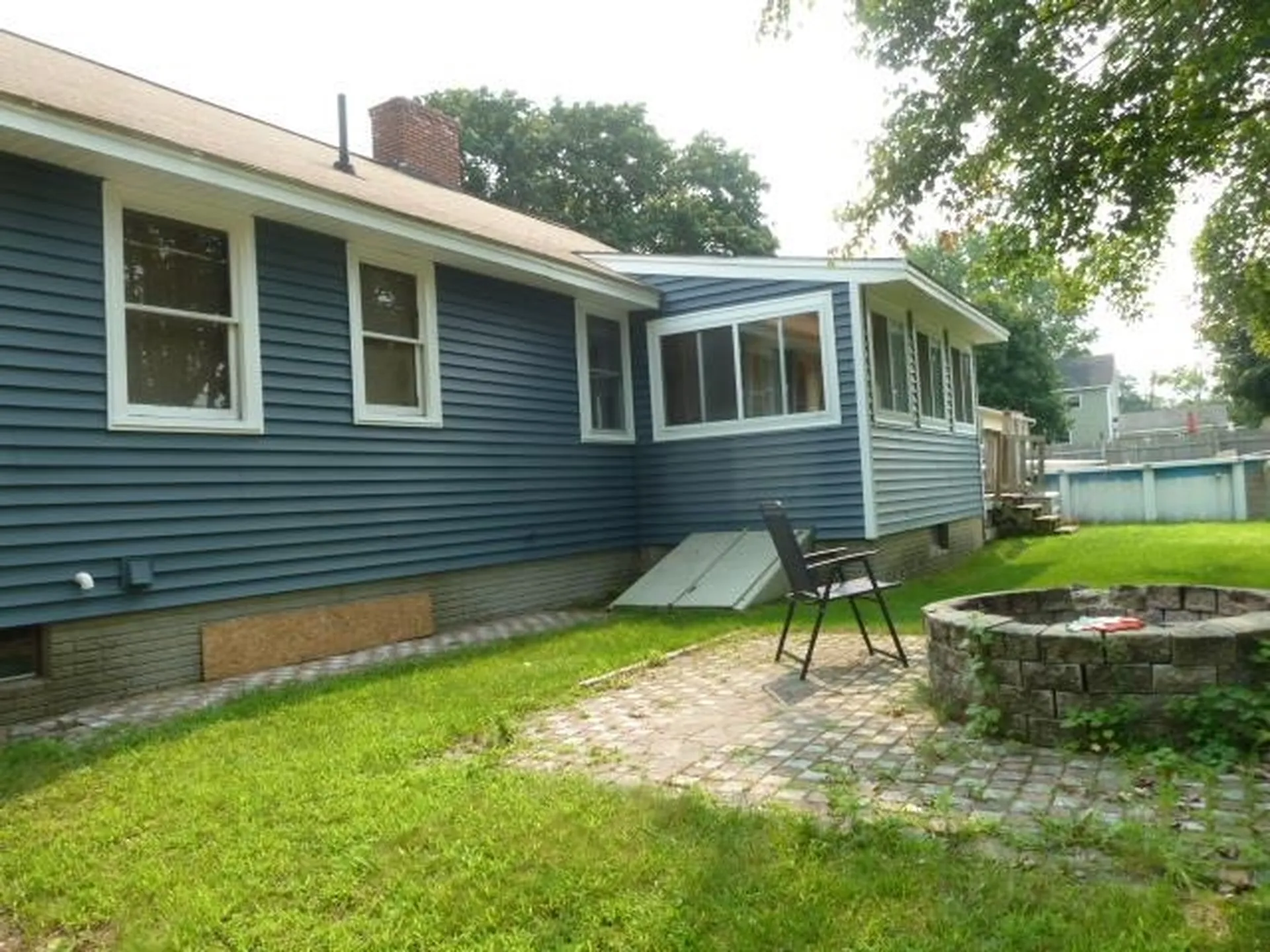 38 Sherwood Meadows Pembroke NH 03275