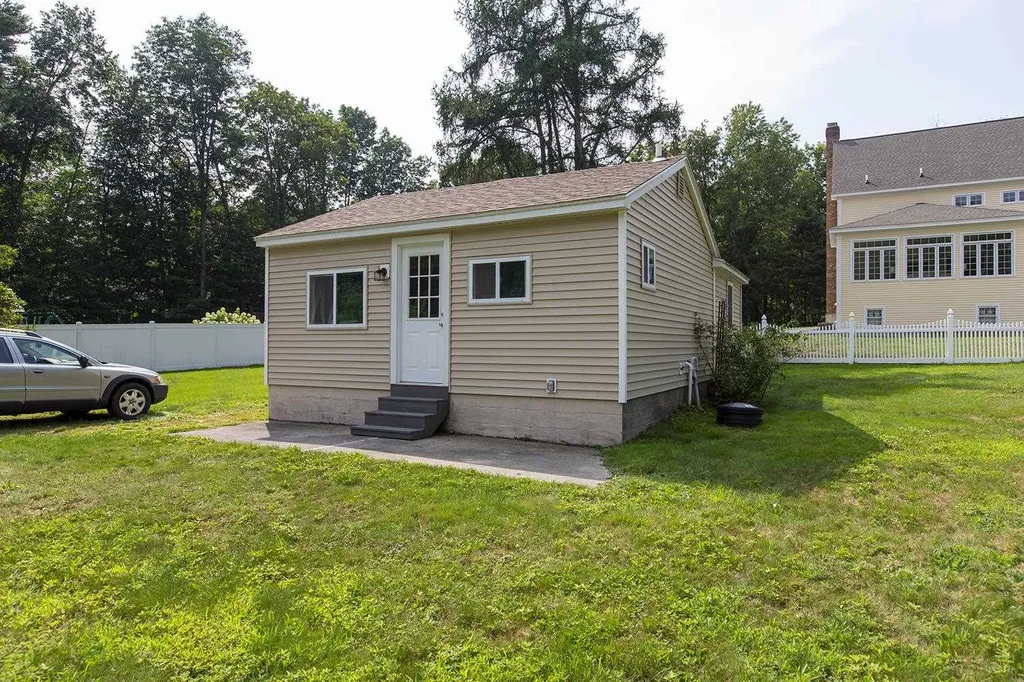 29 Hampton Road Exeter NH 03833