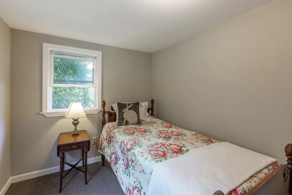 29 Hampton Road Exeter NH 03833