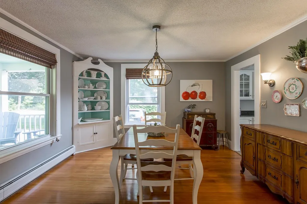 29 Hampton Road Exeter NH 03833