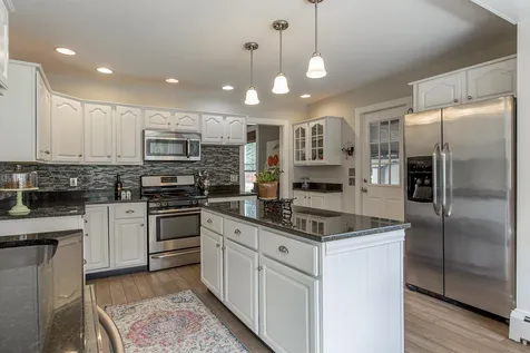 29 Hampton Road Exeter NH 03833