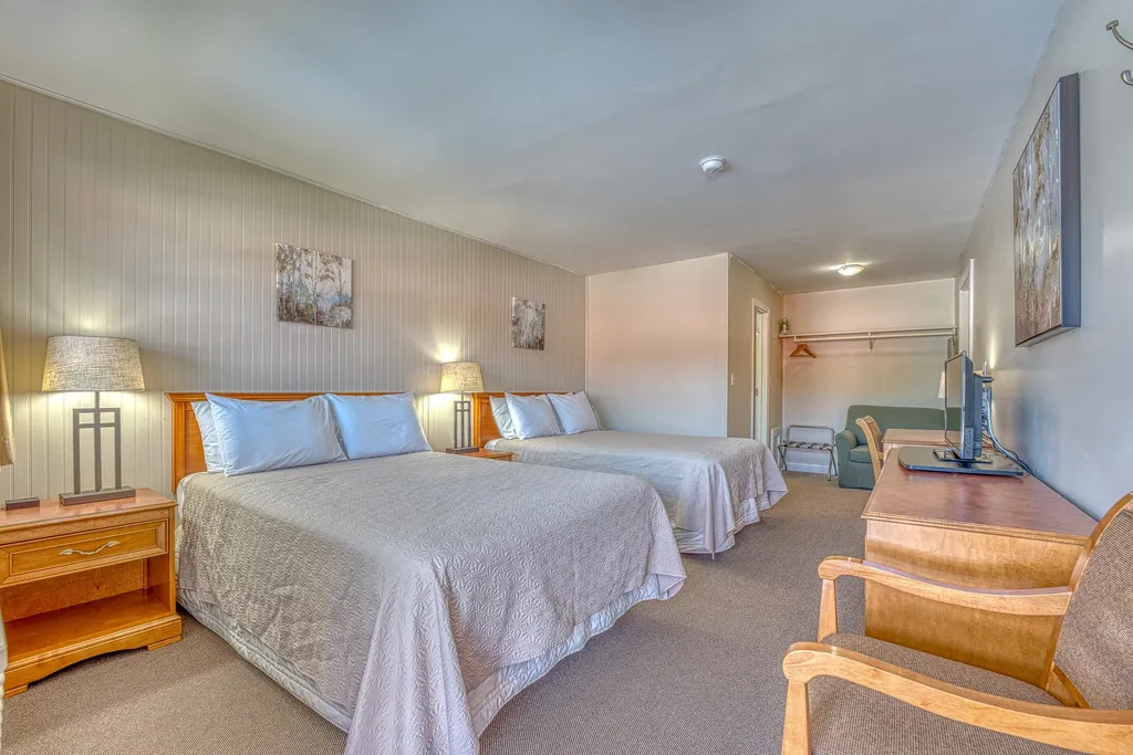 33 Dow Avenue Franconia NH 03580