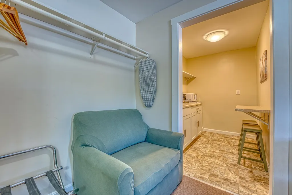 33 Dow Avenue Franconia NH 03580
