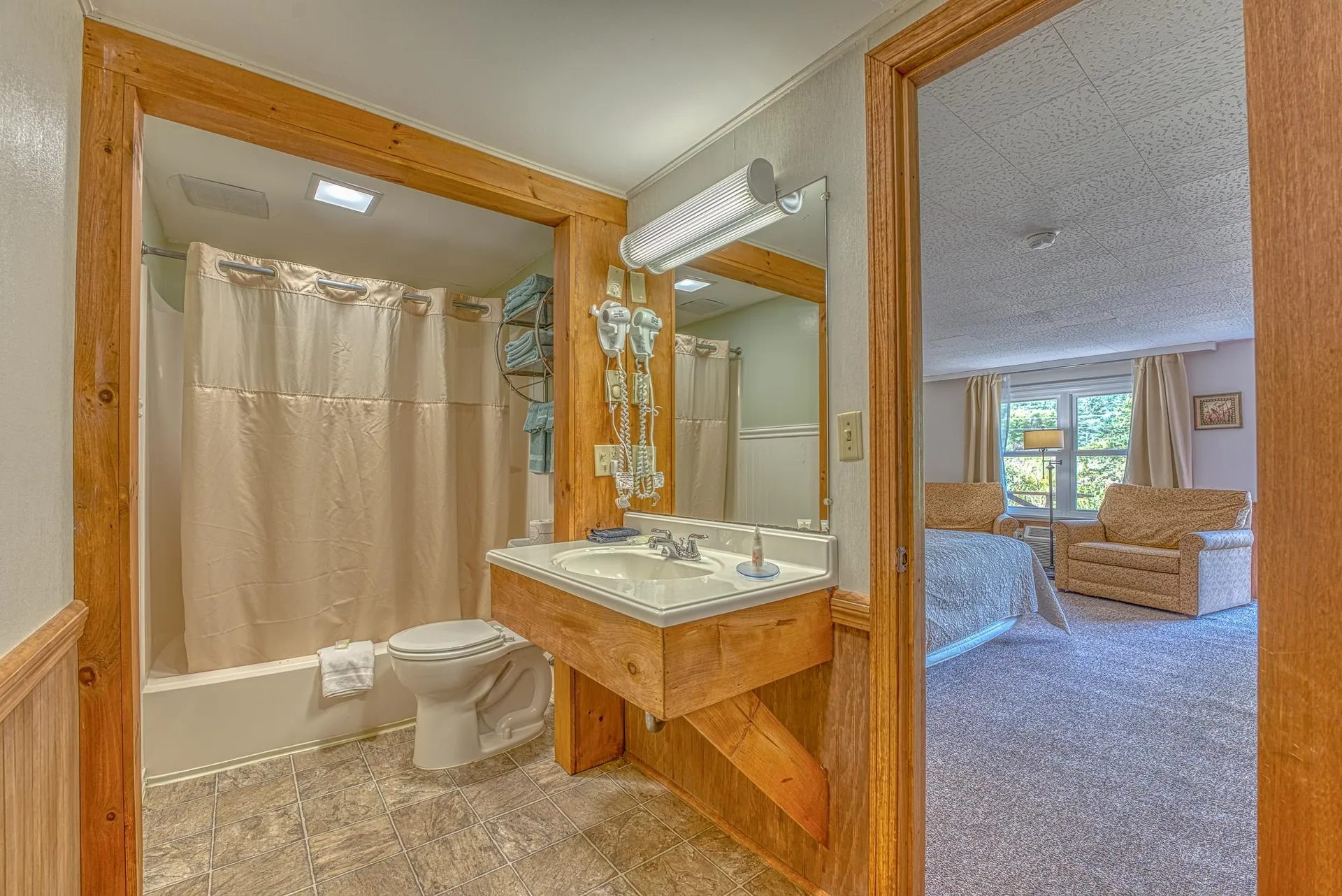 33 Dow Avenue Franconia NH 03580