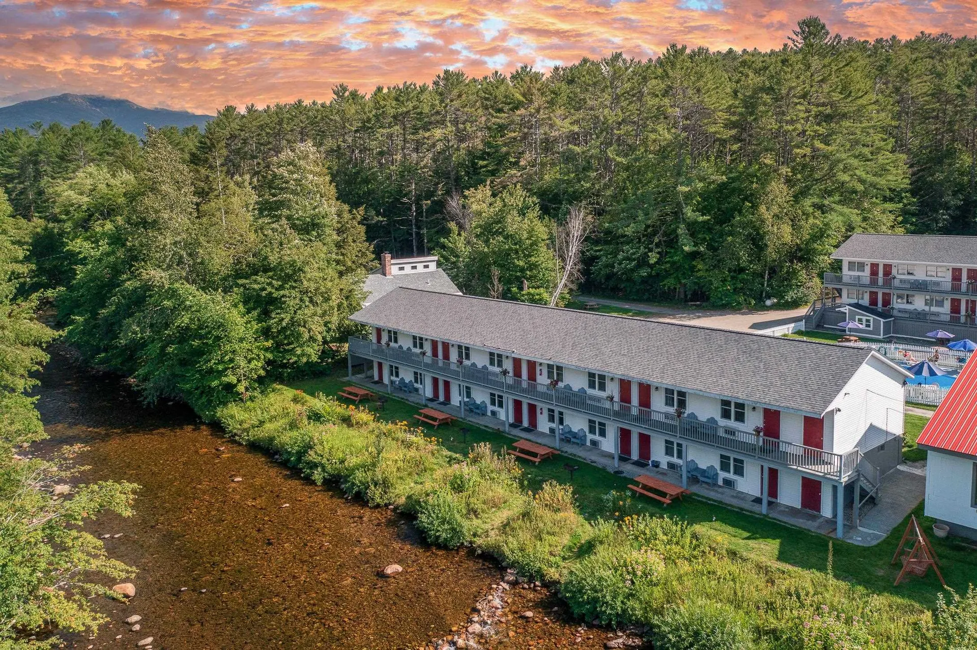 33 Dow Avenue Franconia NH 03580
