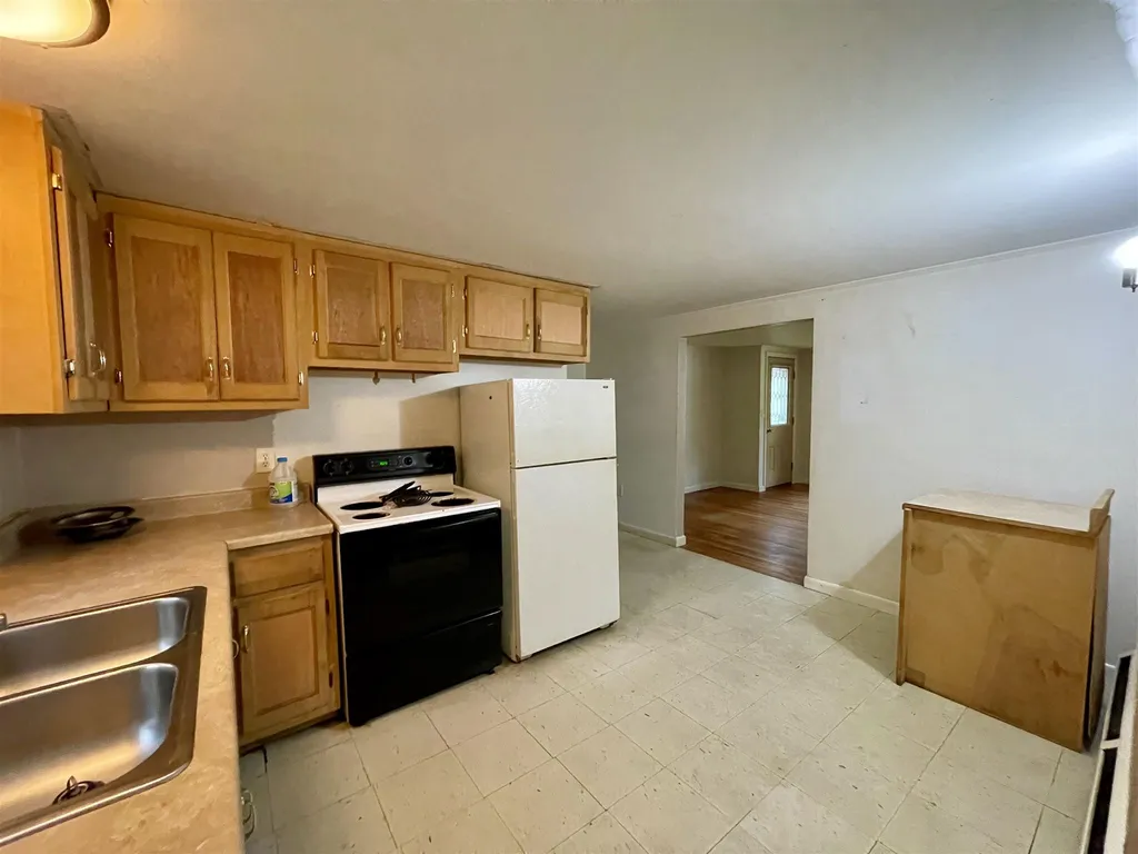9 Kidder Avenue Franklin NH 03235