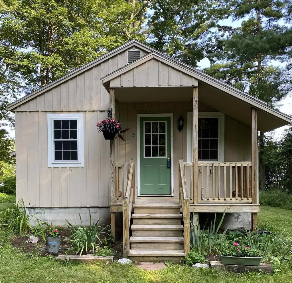 15 Shore Road Milton VT 05468