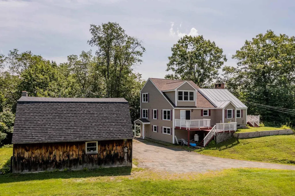 66 Clay Hill Road Hartland VT 05048