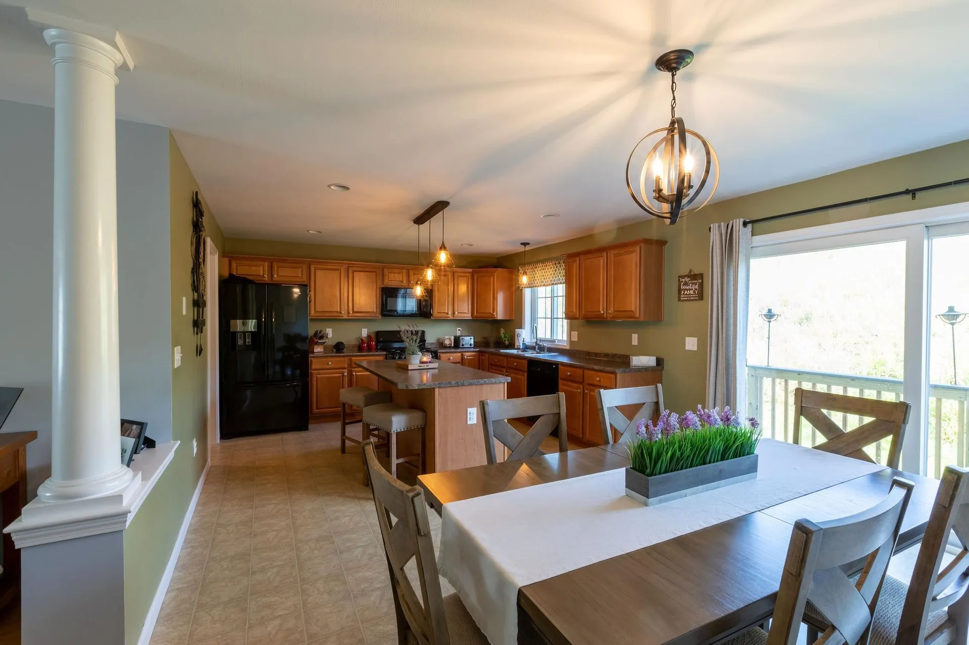8a Canterberry Court Hudson NH 03051