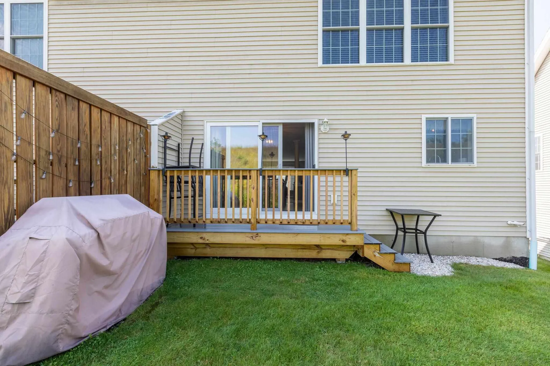 8a Canterberry Court Hudson NH 03051
