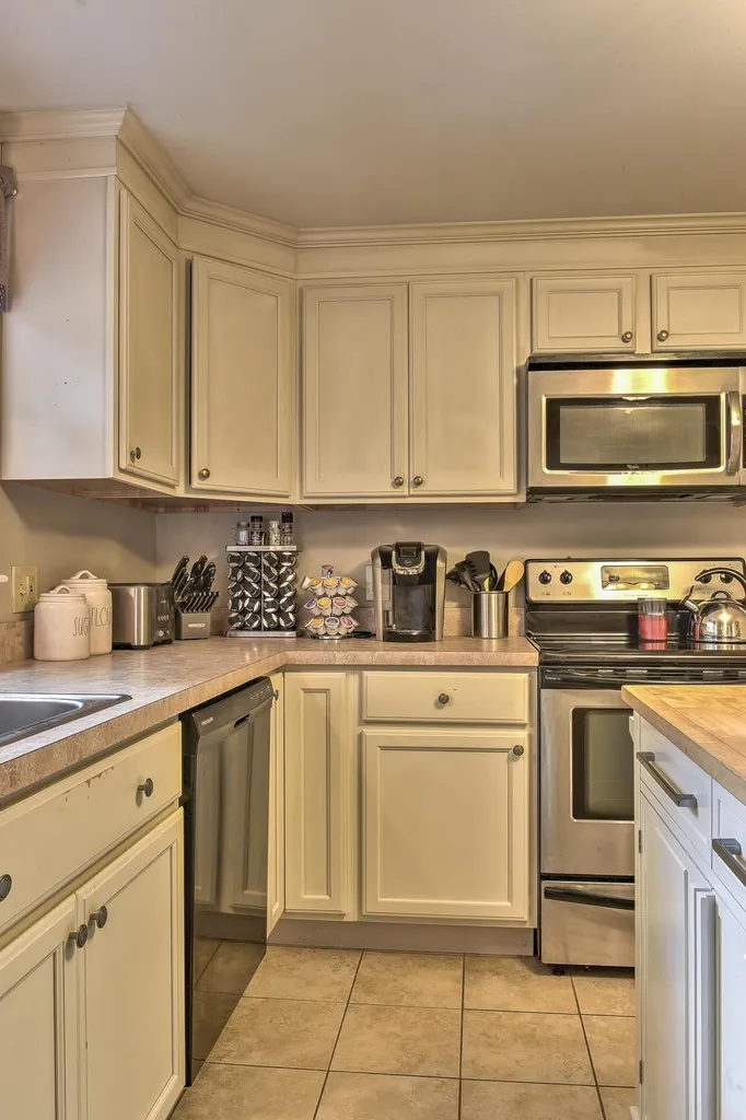 38 East Diane Drive Keene NH 03431