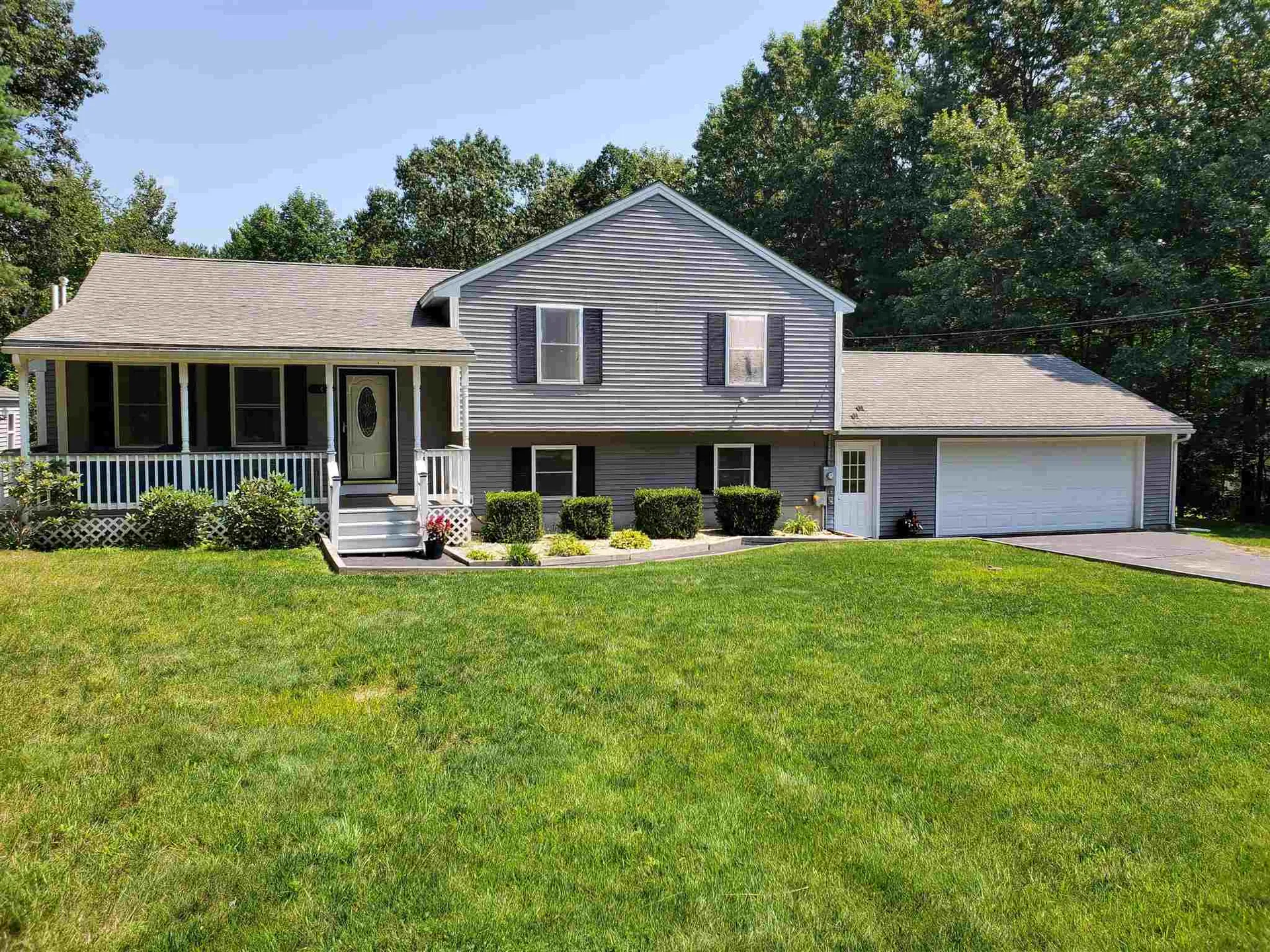 4 Maureen Lane Hudson NH 03051