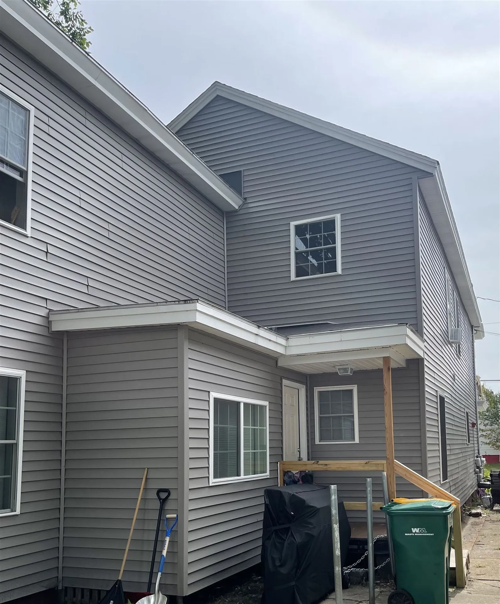 1 1/2 Chestnut Street Rochester NH 03867