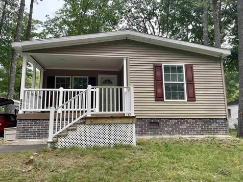 521 Canterbury Drive Exeter NH 03833