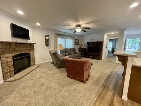 521 Canterbury Drive Exeter NH 03833