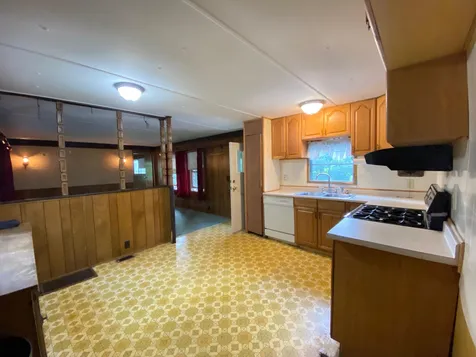 52 Danville Road Kingston NH 03848