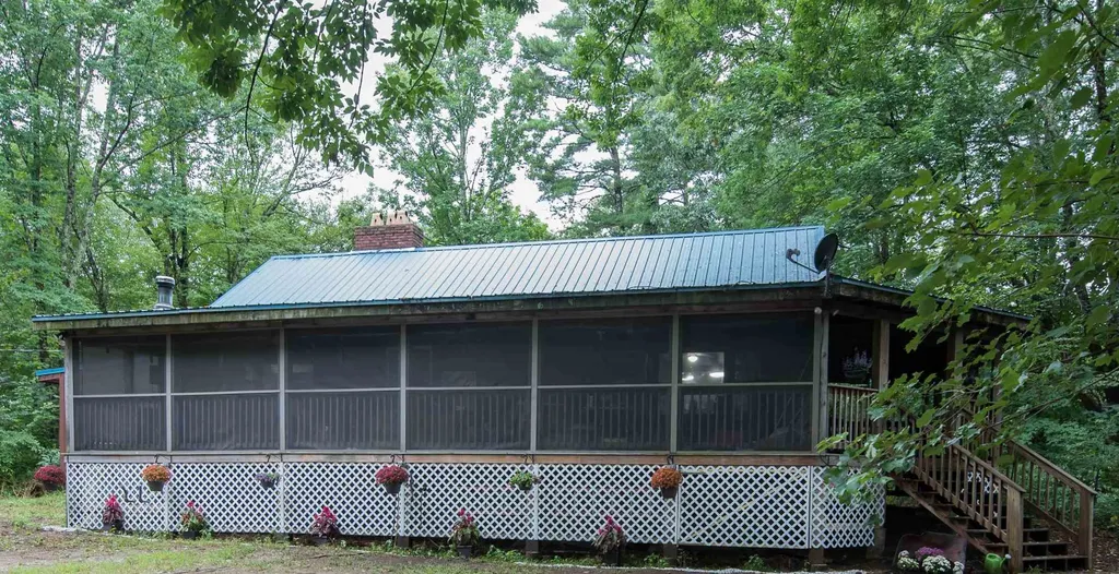 8 Elkins Road Kingston NH 03848