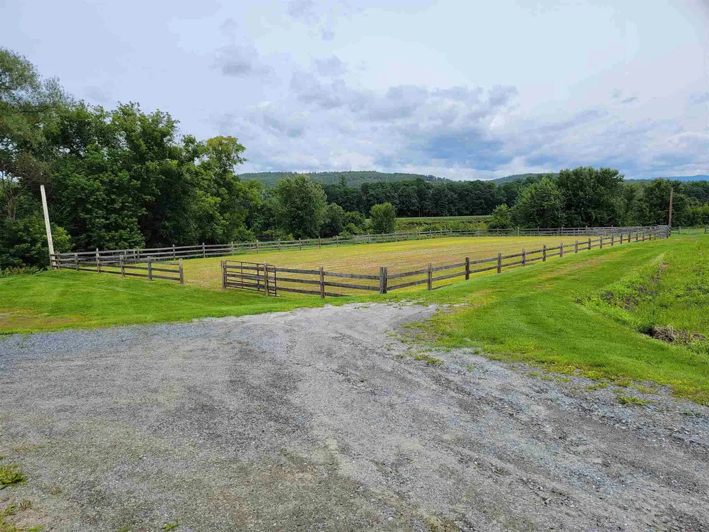 27 River Run Lane Bradford VT 05033