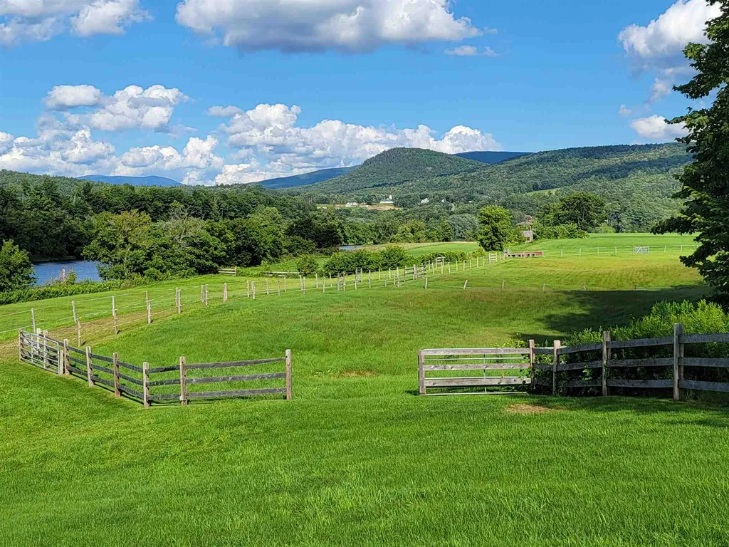 27 River Run Lane Bradford VT 05033