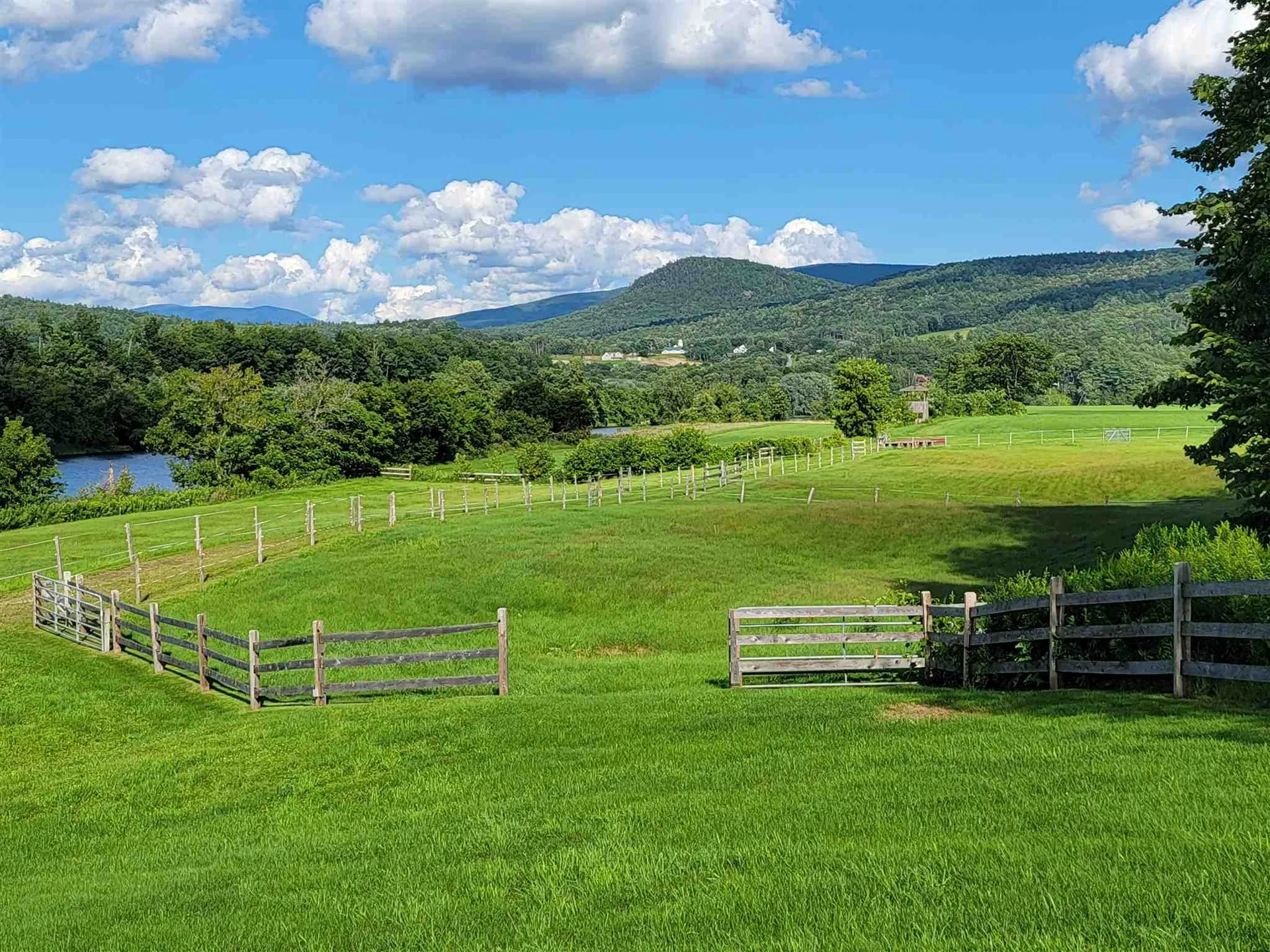 27 River Run Lane Bradford VT 05033