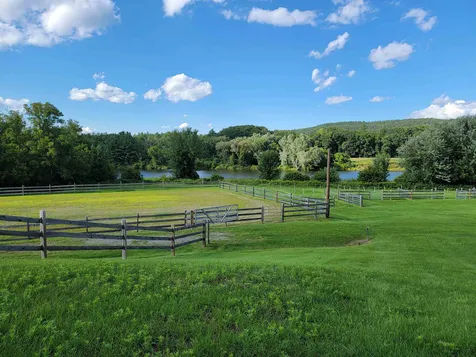 27 River Run Lane Bradford VT 05033