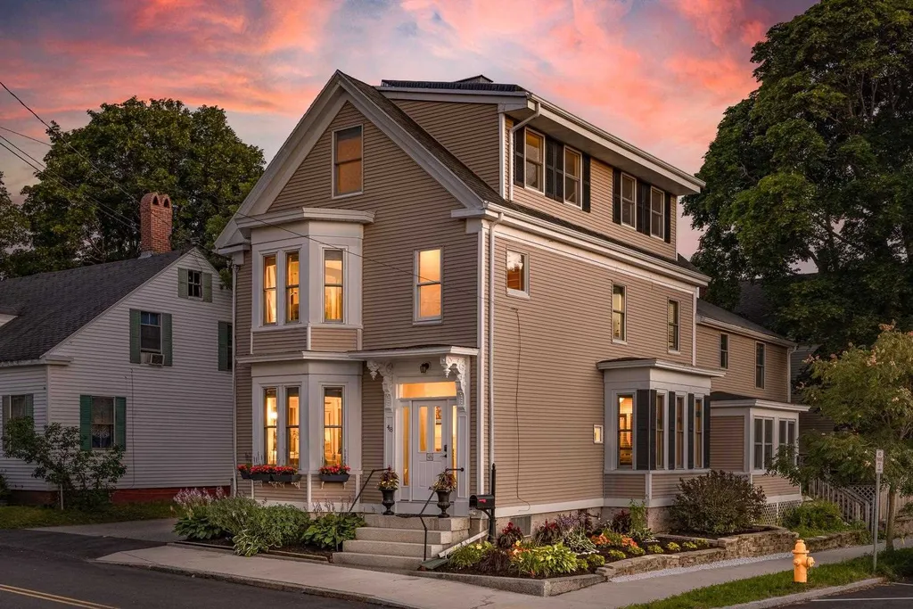 48 Pearl Street Portsmouth NH 03801